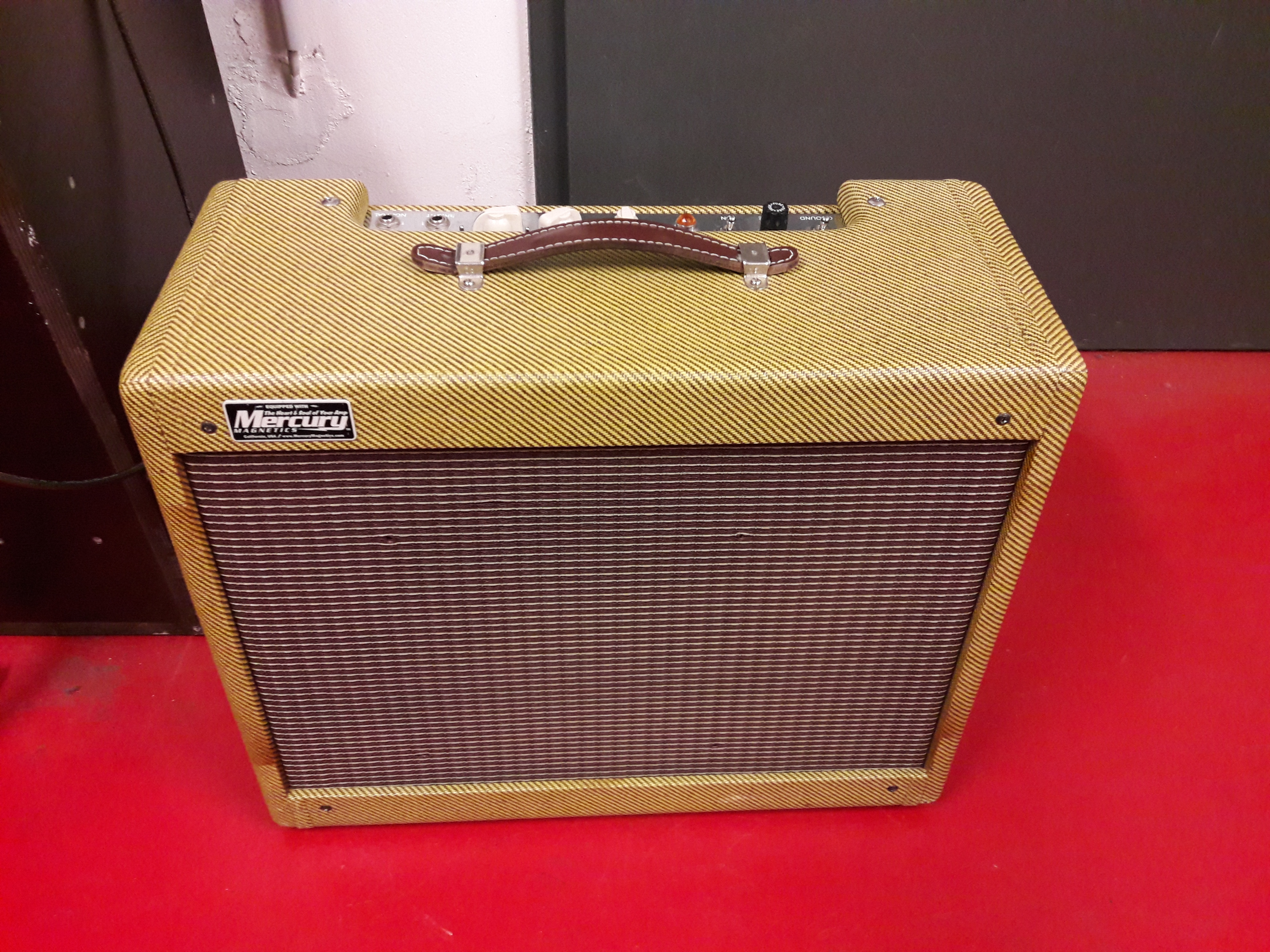 Gitarren-/Harpcombo "Fender Blues Junior" (Roberts Amp)
